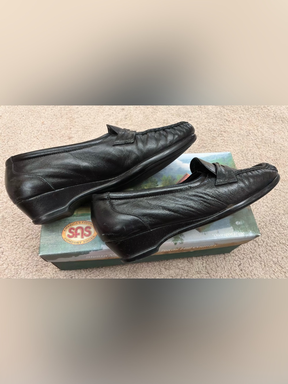 SAS women’s Easier SlipOn Loafers - size 8 WW(double wide) Black